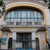 ...e villa Ombrosa su corso Alcide de Gasperi
